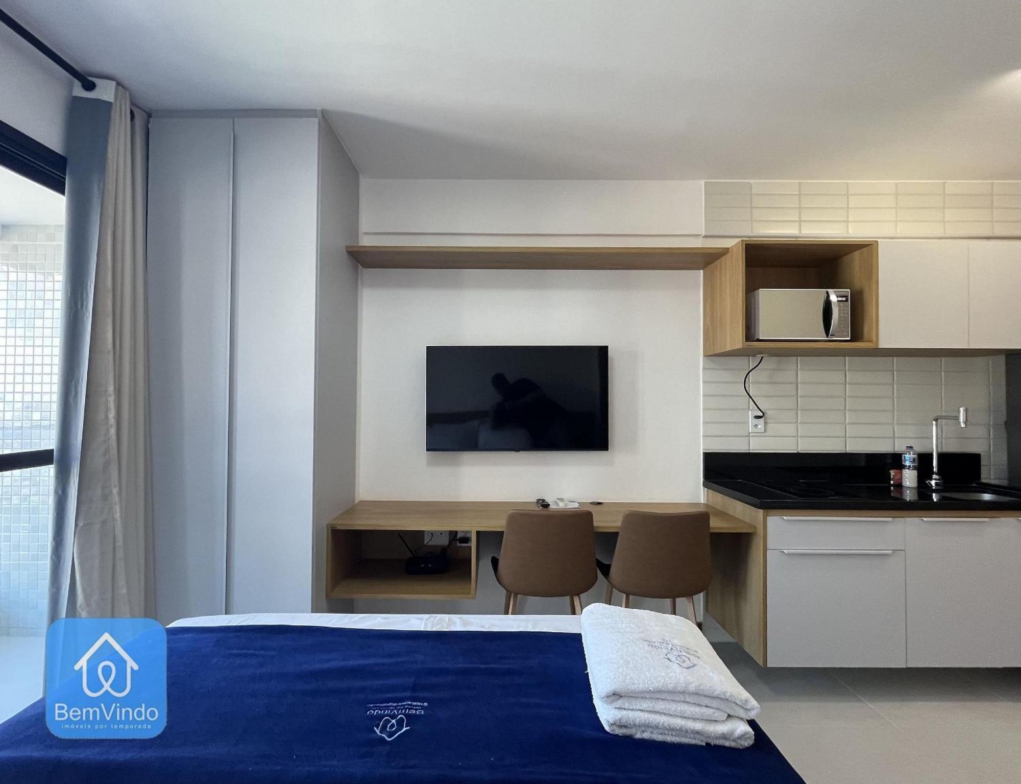 Apartamento Completo E Confortavel Com Varanda Na Barra *